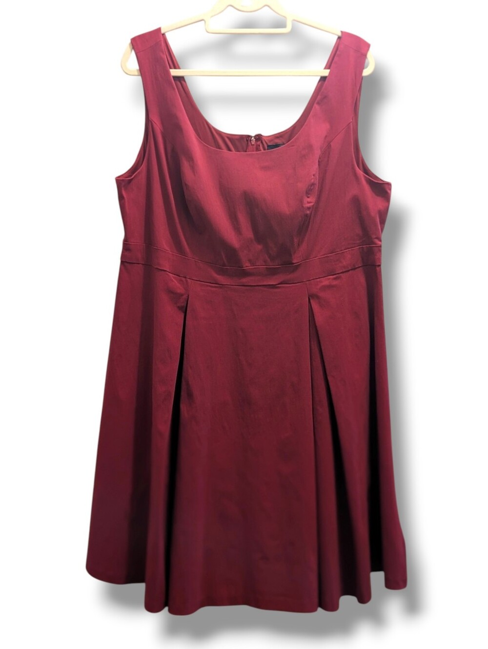 Torrid Women’s Plus Fit Flare Red Rayon Skater Dress Box Pleats Stretch- 18